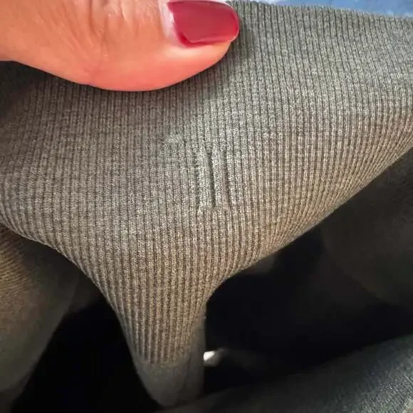 Lululemon Women's Seamlessly Street Crop Leggings Olive Green - Picture 5 of 5